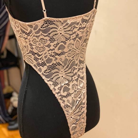 Lace Bodysuit S/M-New - Picture 5 of 5